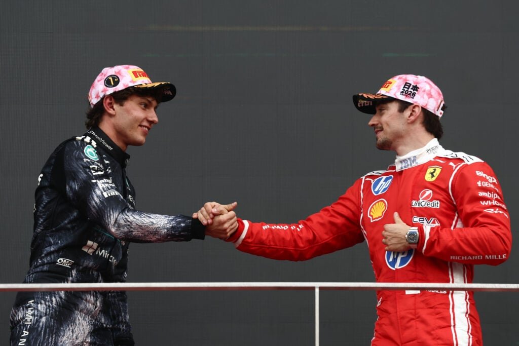 LambeResing's tweet photo. FUN FACT:

Andrea Kimi Antonelli jadi pemegang rekor PDMK termuda di usia 19 Tahun, 10 Bulan, 10 hari.

Uniknya rekor tersebut memecahkan rekor yang sebelumnya dipegang "The King of PDMK" Charles Leclerc, yang diraih di usia 21 Tahun, 5 bulan 15 Hari di Bahrain GP 2019.

Wow 🔥 https://t.co/4sqUVxCxg0