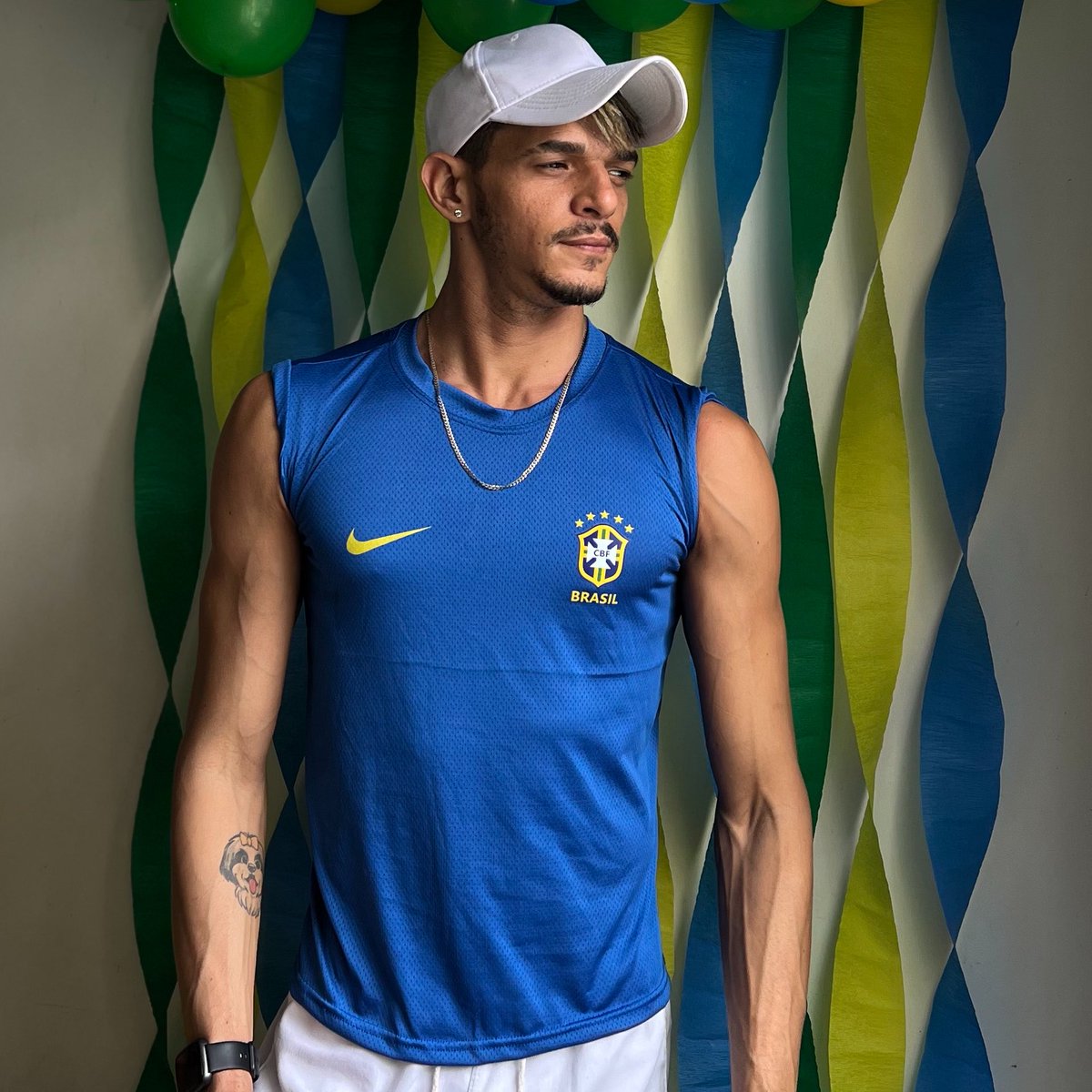 ericflaviio's tweet photo. 💚💛💙 https://t.co/PUKja2iimD