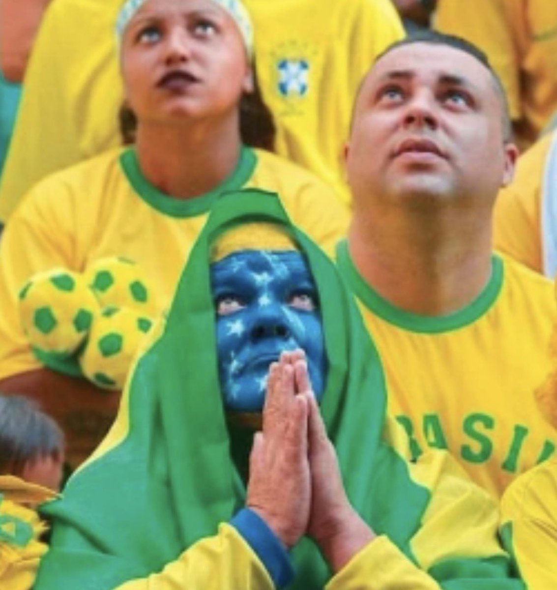 julneval's tweet photo. Que mais esse fracasso numa copa do mundo sirva pra nós brasileiros refletirmos sobre nosso país, será que como nação estamos indo no caminho certo? Será que somos mais fortes unidos, ou divididos? Será que não é hora de tomarmos as rédeas do país e botar isso aqui pra funcionar? https://t.co/XQMaWsZwfc