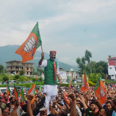 NehriaVipan's tweet photo. #NewProfilePic https://t.co/uV5TKoFPYl