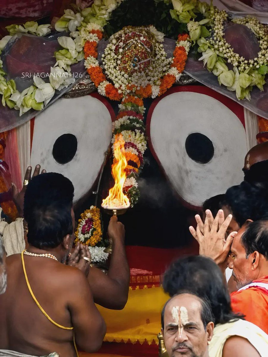PracheeNanda's tweet photo. ମନ ନିର୍ମଳ, କର୍ମ ଭଲ, ଠିକ୍ ରାସ୍ତା 
.
.
ତାପର ବାକି ସବୁ ତୋ ଇଛା ✍️
#ହେ_ନାଥ 🙏 https://t.co/Uzl3diZ3im