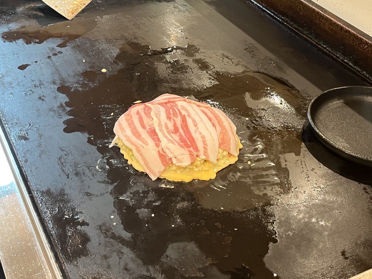 oinagoya's tweet photo. 上名古屋にオープンした
サボりば は、お好み焼きや焼きそばなど鉄板焼と共にお酒が味わえる鉄板居酒屋。

1人でも入りやすいお店で、気軽にお酒を嗜んでくださいね🍻 https://t.co/w6AGEYLheH