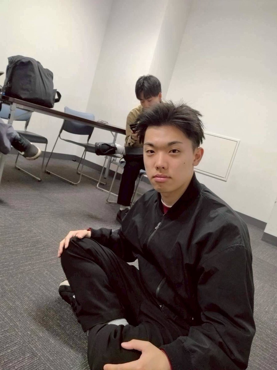 neraiuchi20's tweet photo. 💚演者紹介💚

①人(ゴースト)
②青山学院大学ナショグルお笑い愛好会
③GOGOGOGOGOGO!!!!!

⬇️チケットはこちらから🔻
https://t.co/jClCFdcG1Z https://t.co/cIYz4Fi749