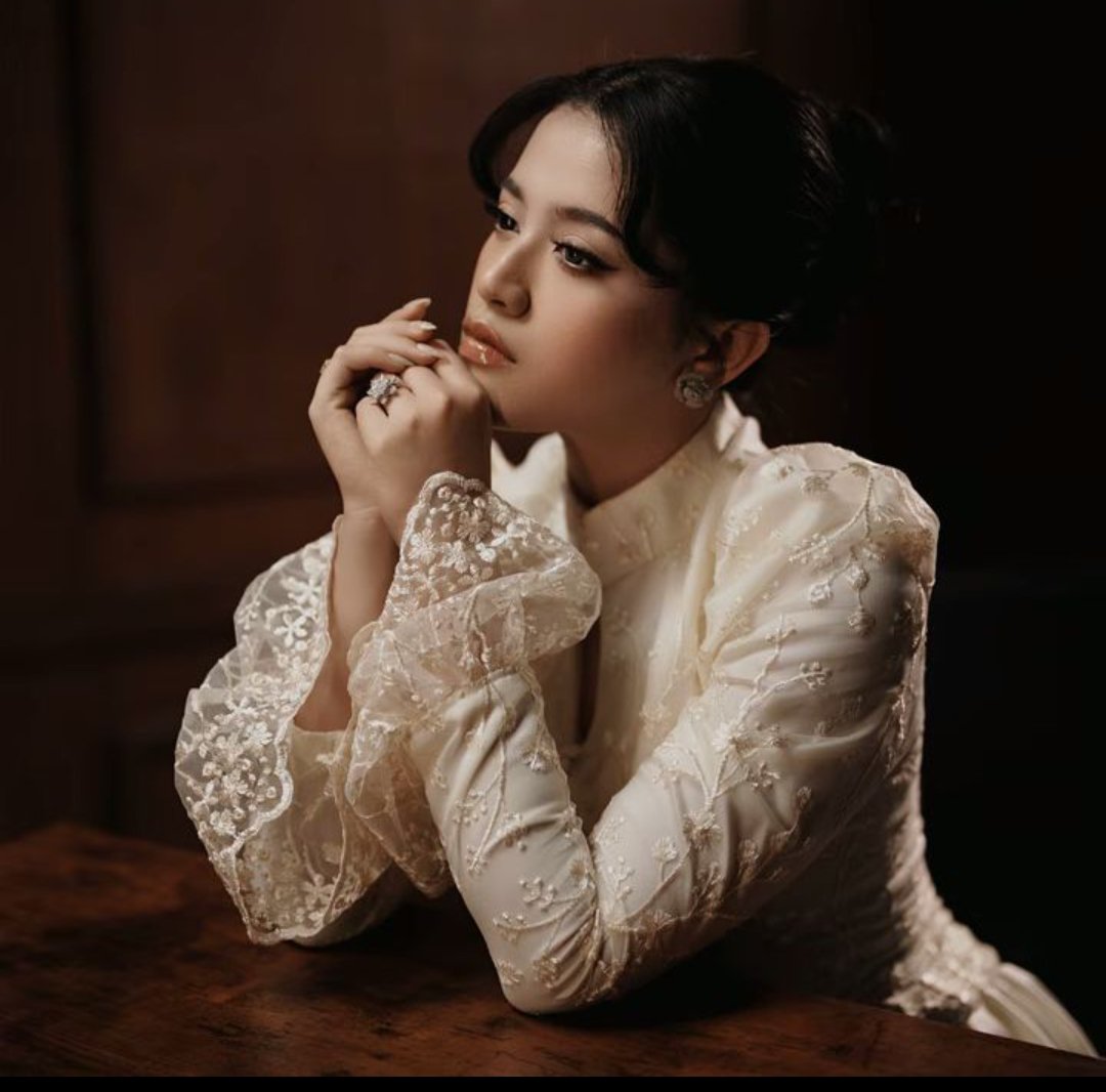 zimbabb12's tweet photo. MashaAllah adik sela bikin bahagia banget, terharuu. Yg belom streaming yuk cuss
#ShabrinaLeanorSelesai #Selesai https://t.co/IQj3uJ9wka