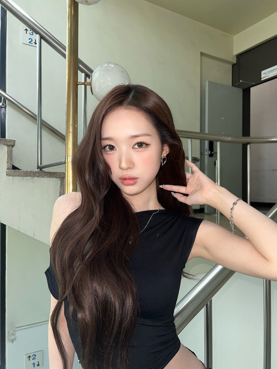 takea6reath's tweet photo. 와핰 잠만
이건아니지
너무좋은느낌에눈을질끈감다, https://t.co/4Vqmt3lWda