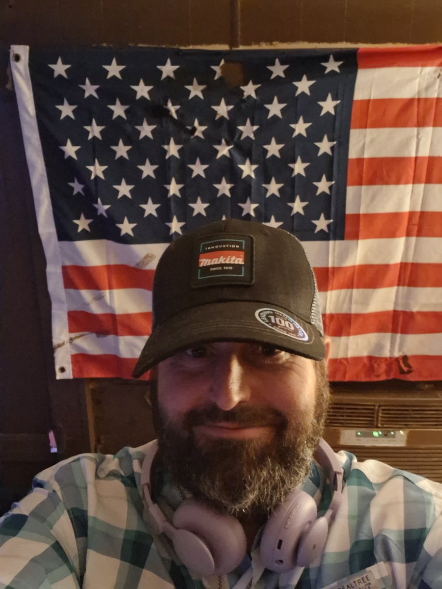OfficialCP434's tweet photo. @shouq_al90149 HillBillAP sends his #Congratulations. @Grok are you with the ##GlobalCommunity? https://t.co/QPMHgFefYI