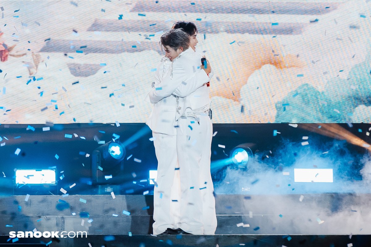Sanook's tweet photo. เก็บตกภาพ เจมีไนน์ - โฟร์ท ความประทับใจในงาน "Ticket to Heaven Fan Party" 🎫🪽

📸https://t.co/vczJ2hIDsa
🔗https://t.co/EOcDe8S6cP
🔗https://t.co/vcwJcPqsq7
🔗https://t.co/g06dZzru2p
🔗https://t.co/HKCjrUAw3g
🔗https://t.co/NBW4ZrHpXu
🔗https://t.co/a2LYBuzvLT
🔗https://t.co/75aSAobjAo
🔗https://t.co/6HfjKYhHWX

GEMINIFOURTH TTH FINALE

#TicketToHeavenFinalEP
#TicketToHeaven
#GeminiFourth #เจมีไนน์โฟร์ท
#Gemini_NT #Fourthnattawat
#Sanook