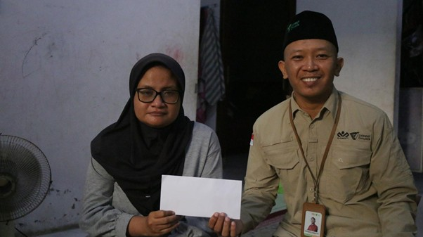 dompetdhuafaorg's tweet photo. Dompet Dhuafa Dampingi Keluarga Korban Kecelakaan Beruntun di Bekasi

LPM Dompet Dhuafa menyalurkan santunan duka dan memberikan pendampingan kepada keluarga korban kecelakaan beruntun di Bekasi.Baca selengkapnya di: https://t.co/qPvcBYRdZ2 
#LPMDompetDhuafa #PeduliSesama #DompetDhuafa