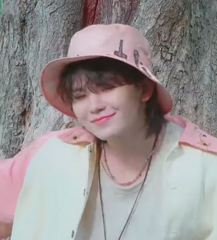NEW_WOOZI17's tweet photo. #캐럿트친소 #캐친소 #웆친소
저 다시 돌아왔어요! 계정 옮기고 다시 시작하려고 합니다 이전 트친과 새트친 모두 완전 환영해요! 다시 잘 지내봐요! https://t.co/QyIGIvAACT