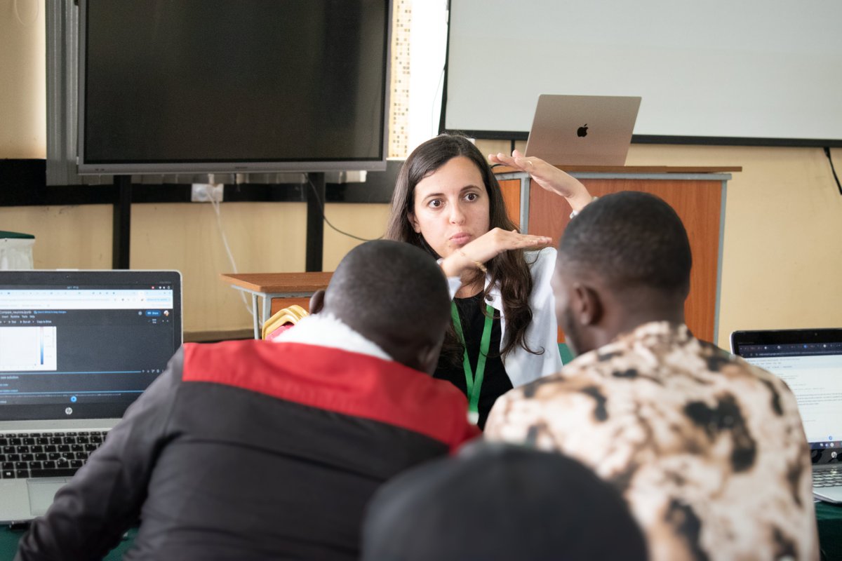 TReNDinAfrica's tweet photo. @AllenInstitute back at TReNDCaMinA2026!🥰

We are delighted to host top scientists led by Saskia de Vries, alongside David Wyrick, Leila Elabbady, and Michael Buice, supporting our learners with world-class neuroscience datasets and hands-on guidance.

Continued in comments 👇 https://t.co/AGTFv6PKc8