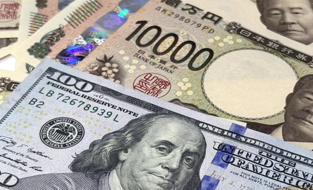 kuroda_notbf's tweet photo. 市場メモ
円安は結局のところ、日米金利差の影響が一番分かりやすく出ているように見える。米金利が高い状態が続くと、為替もそれに素直に引っ張られる場面が増えている印象。今のドル円は、国内要因より外部の影響のほうが強い感じがする。 https://t.co/BMKhXXGDF0