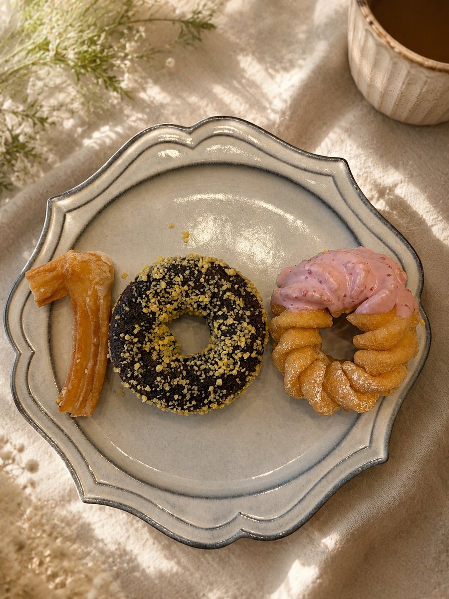 cury__chan's tweet photo. 予定日まで100日👶🏻🍩
※ドーナツ食べる口実にミスドで買ってきて、全部一人で食べました笑 https://t.co/ZN4L1Qaaus