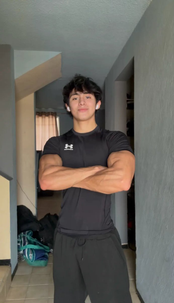 alexfit06's tweet photo. uy

#fitness #gymrat #contenido https://t.co/eQ5Te64Tnk