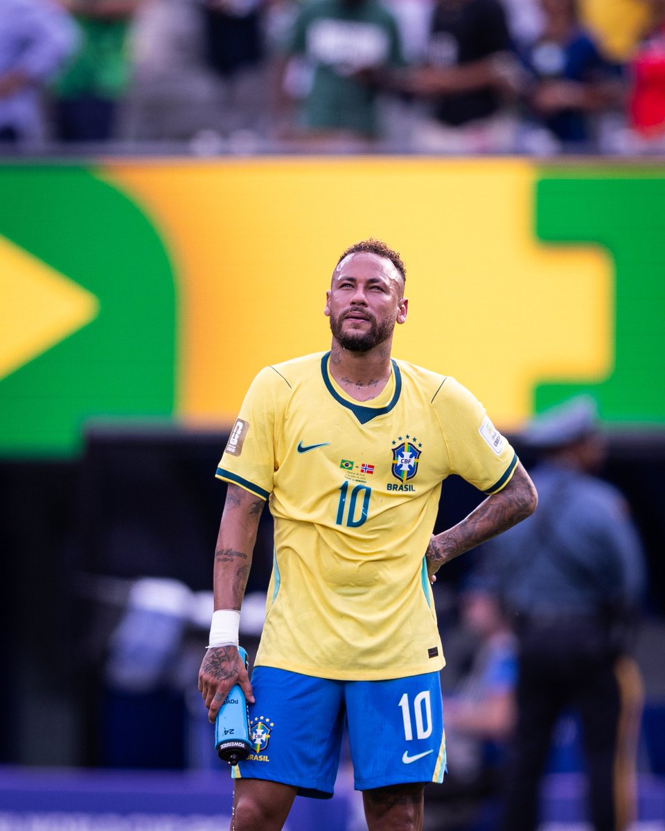 Ligue1's tweet photo. Ney 🥹 https://t.co/LzcK2CnsH5