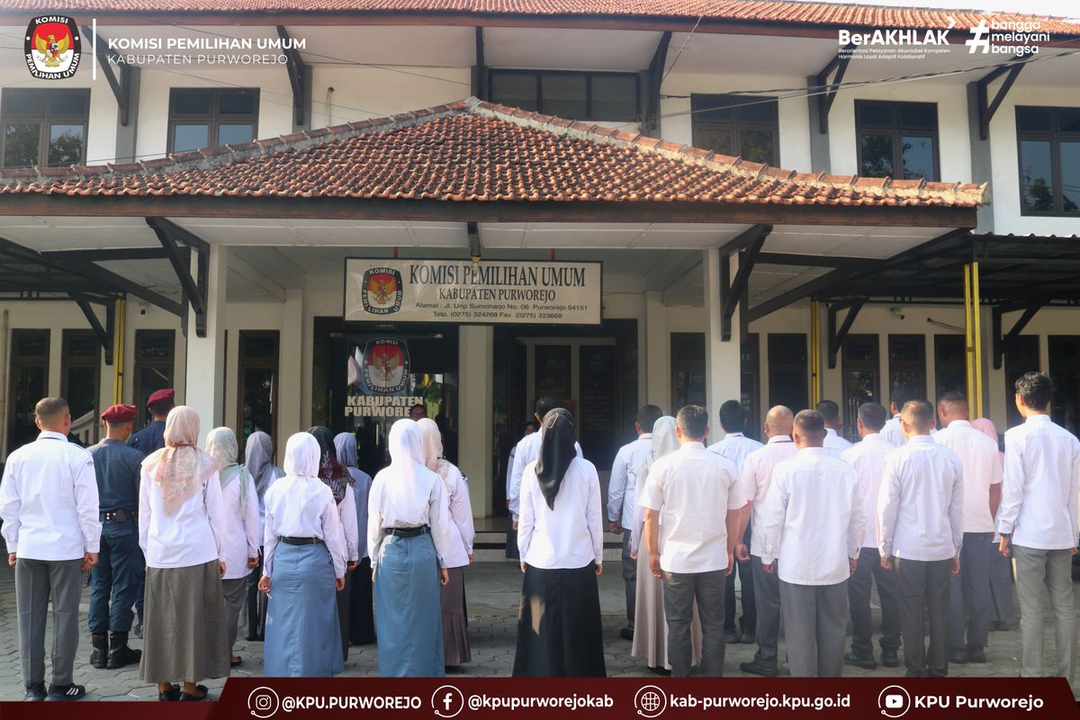KpuPurworejo's tweet photo. #TemanPemilih
Apel pagi KPU Kabupaten Purworejo dilaksanakan pada Senin, 6 Juli 2026, dan diikuti oleh seluruh pegawai. Bertindak sebagai pembina apel, Abdul Azis, Ketua Divisi Sosdiklih, Parmas dan SDM.

#KPUMelayani
#KPUJateng
#KPUPurworejo
#SalamHumas https://t.co/EPmu27F8yE