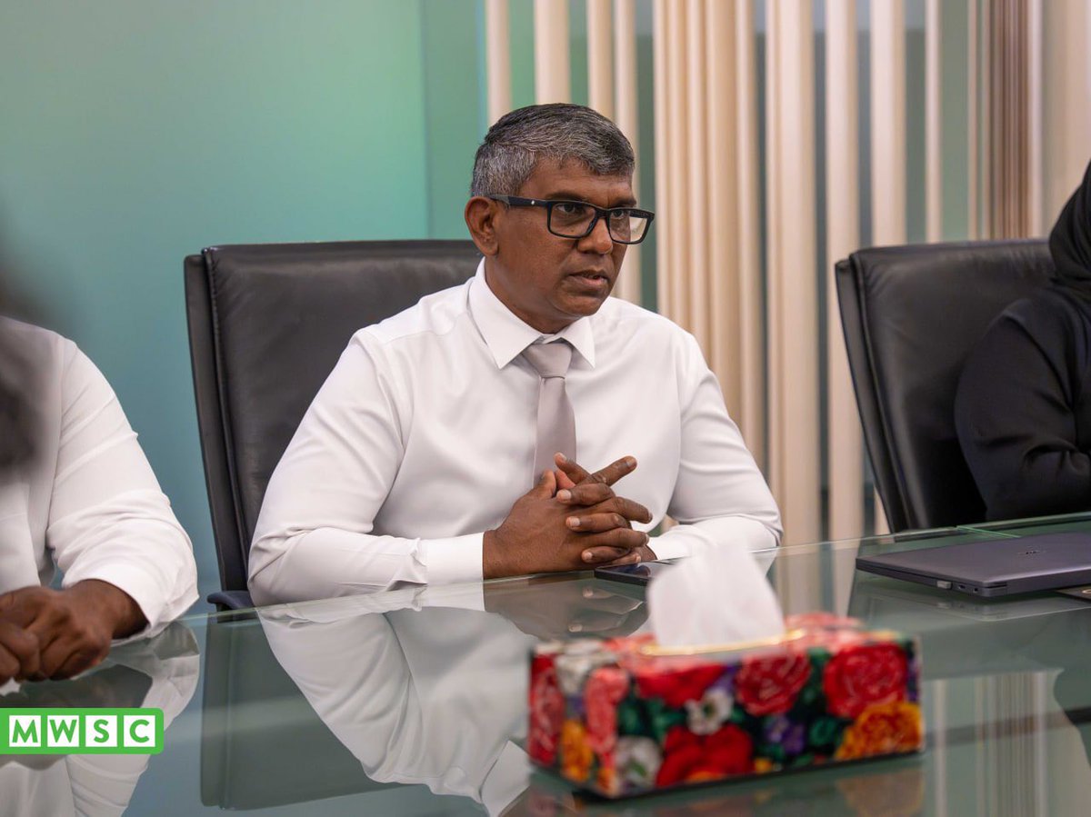 MWSC_Official's tweet photo. Deputy Managing Director Abdul Salaam Mohamed and the management team met with Abdul Hannan Aboobakuru, MP for B. Thuladhoo, along with the council members of B. Fulhadhoo.

Discussions focused on exploring ways to expedite the ongoing projects on the island to better serve the community.

#TeamMWSC