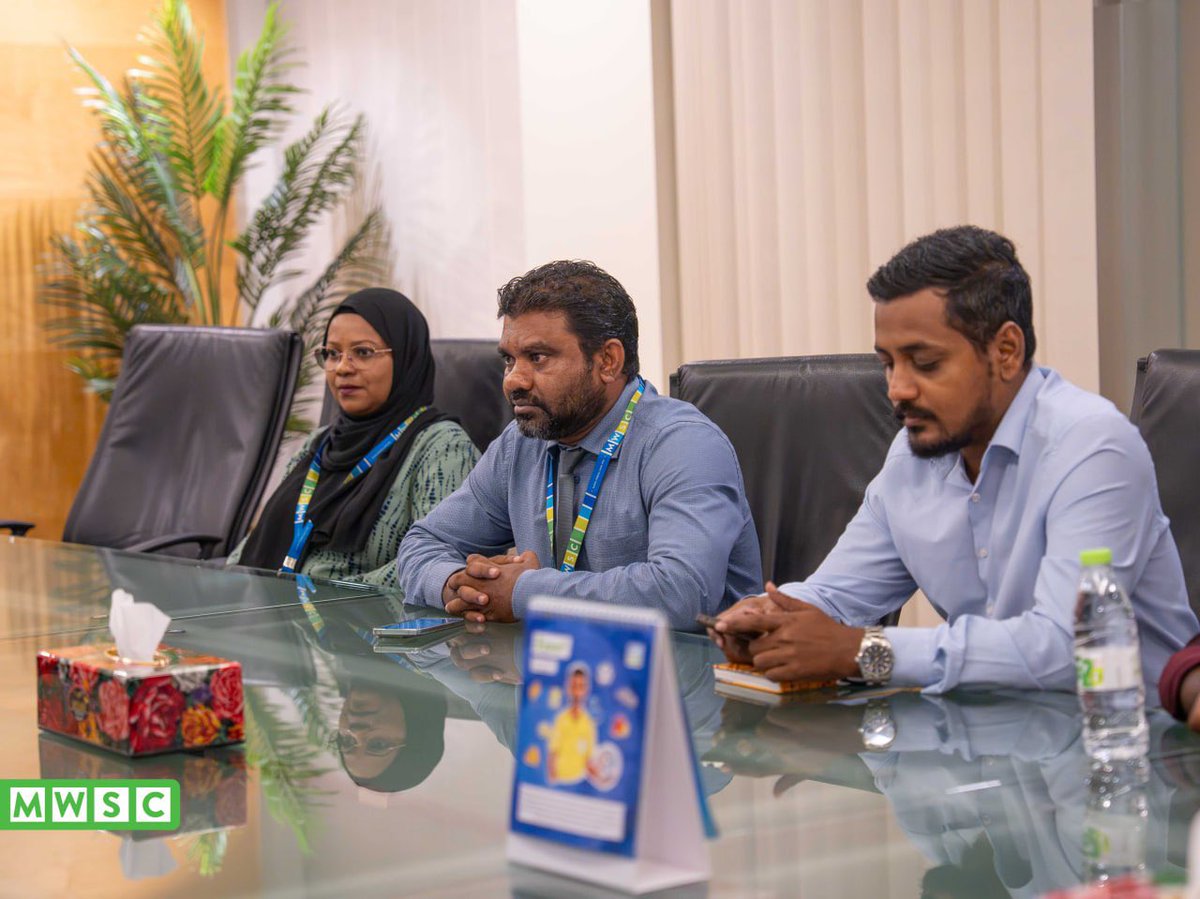 MWSC_Official's tweet photo. Deputy Managing Director Abdul Salaam Mohamed and the management team met with Abdul Hannan Aboobakuru, MP for B. Thuladhoo, along with the council members of B. Fulhadhoo.

Discussions focused on exploring ways to expedite the ongoing projects on the island to better serve the community.

#TeamMWSC