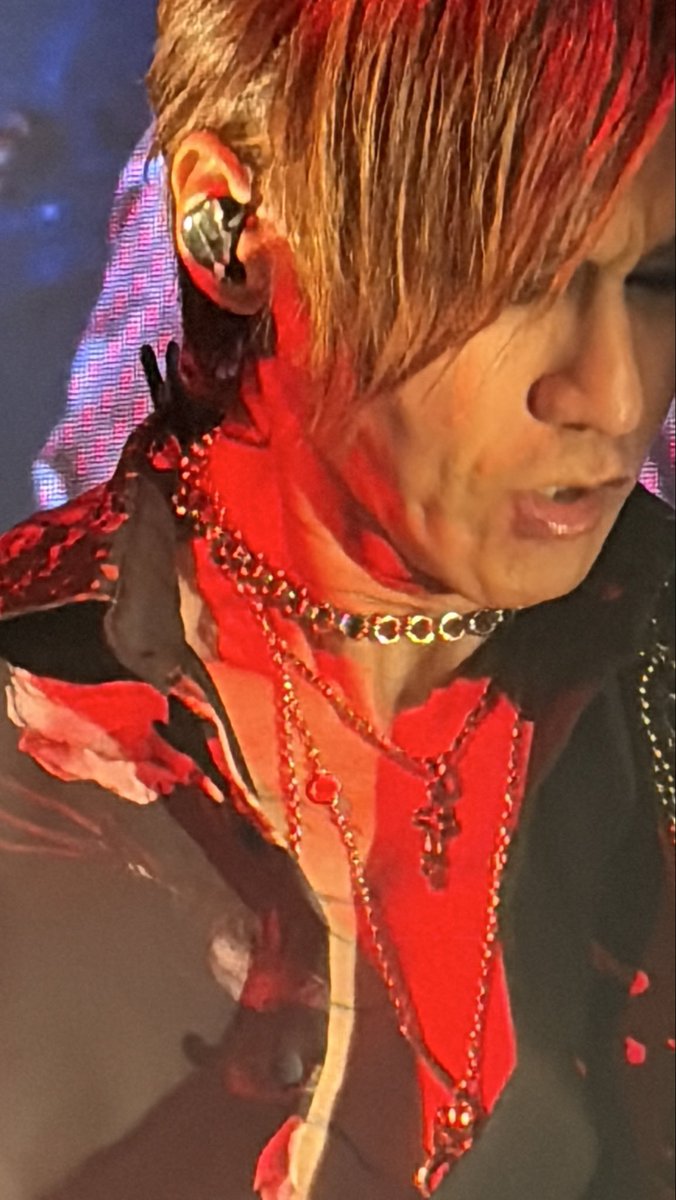 kyonmesia's tweet photo. 近すぎる杉様😍
#lunapic
#LUNASEA
#名古屋1日目 https://t.co/9aHTakCBYj