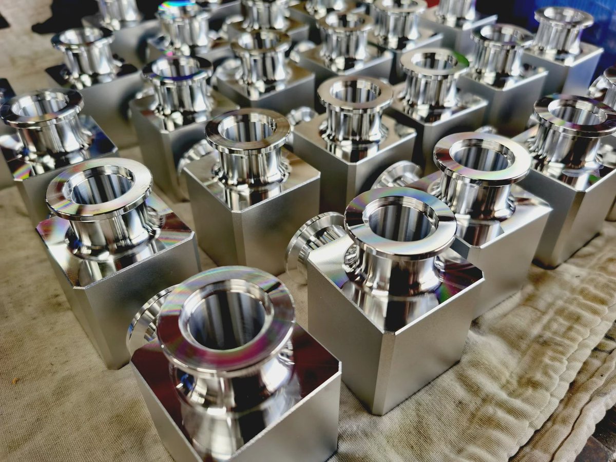 mikexuwing's tweet photo. Precision custom aluminum, flawless surfaces, and a bulletproof supply chain!  
Does anyone have problem for the alu component solutions? https://t.co/bGzXSGiNWx