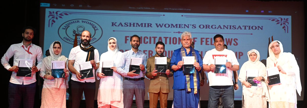 manojsinha_'s tweet photo. Today felicitated 32 talented recipients of Kashmir Women's Organization (KWO) Fellowship, during a ceremony at Lok Bhavan, Srinagar. By challenging deeply entrenched stereotypes, these fellows have redefined what is possible. They embody J&K’s ongoing transformation toward a future built on self-confidence, equal opportunities, and dignity for all.