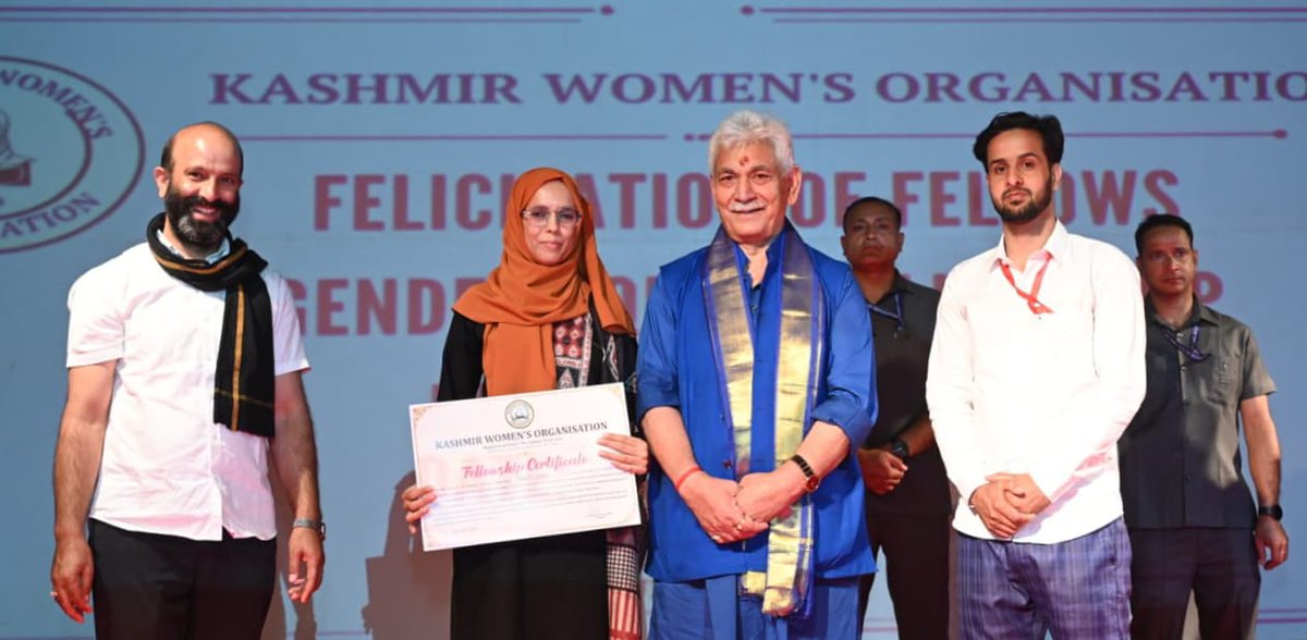 manojsinha_'s tweet photo. Today felicitated 32 talented recipients of Kashmir Women's Organization (KWO) Fellowship, during a ceremony at Lok Bhavan, Srinagar. By challenging deeply entrenched stereotypes, these fellows have redefined what is possible. They embody J&K’s ongoing transformation toward a future built on self-confidence, equal opportunities, and dignity for all.