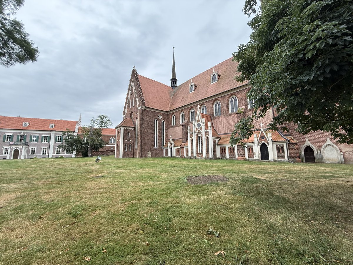 tanspach's tweet photo. Besuch Dessau-Wörlitz… https://t.co/O23NETi5rl