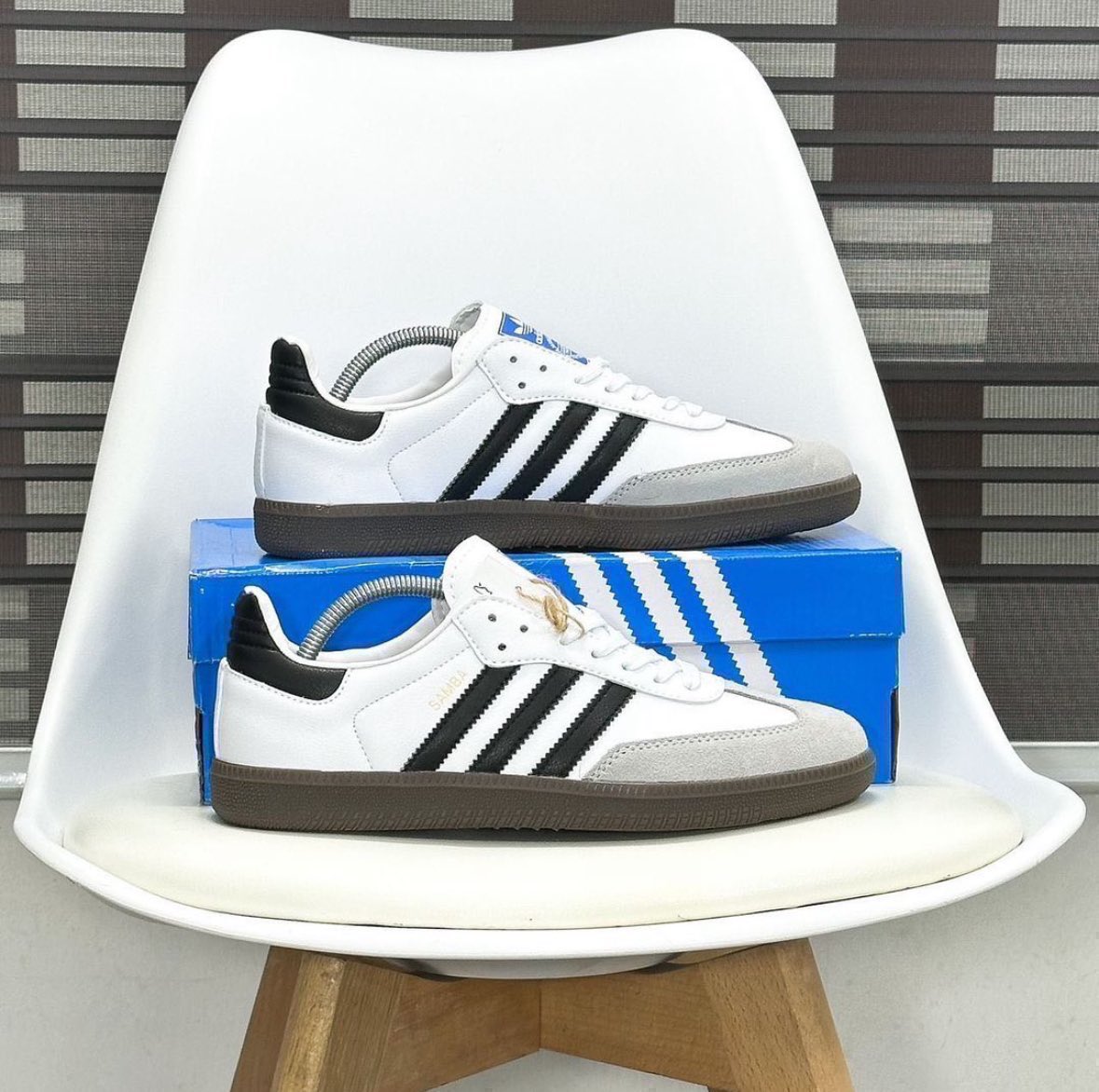 _E_vonn's tweet photo. Adidas OG Samba “Cloud White”🤍

57,000 naira (Size 39-45)
✨FREE DELIVERY NATIONWIDE✨

pleaseeeee RETWEET 🥹🙏🏾🙏🏾 https://t.co/CozwVAV1gX