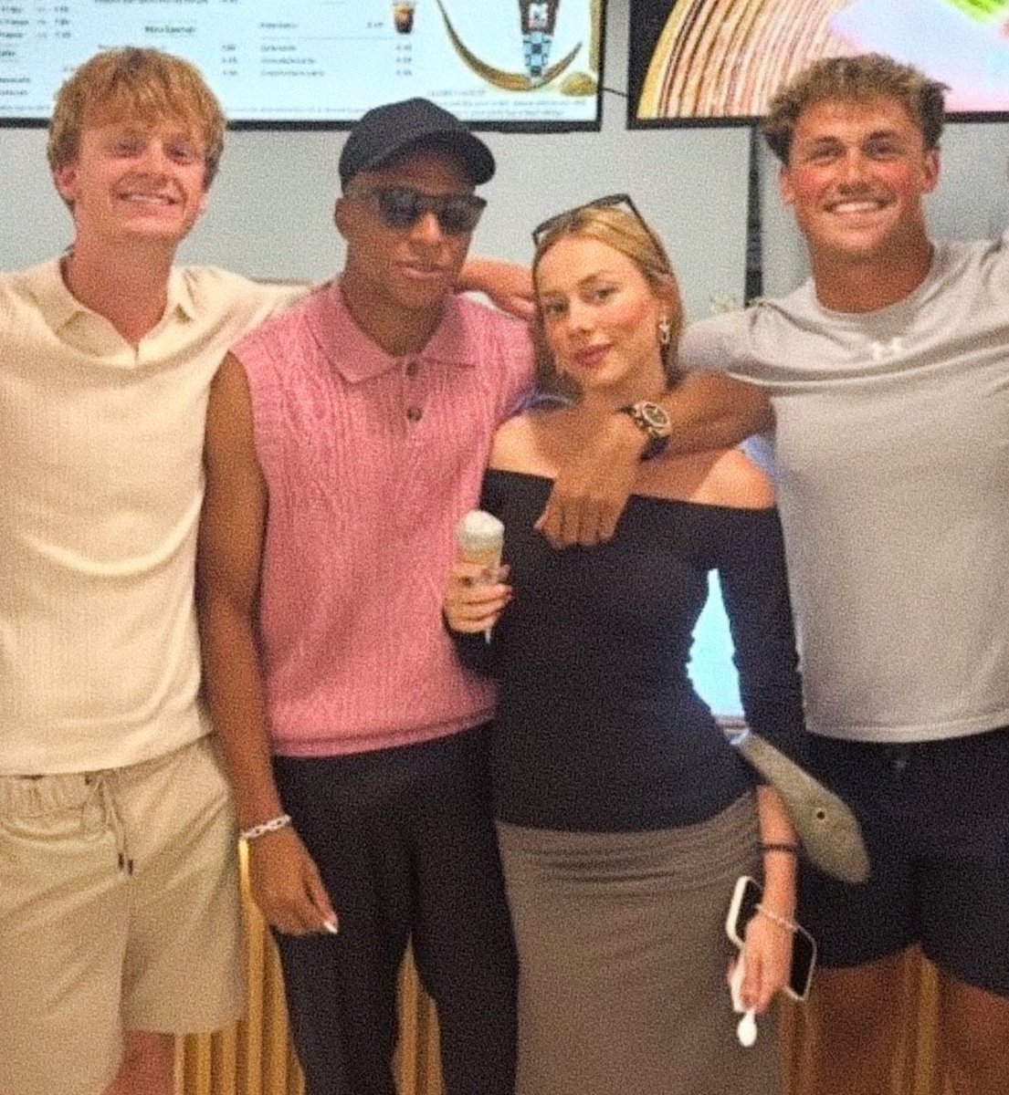 Kylian's tweet photo. Kylian Mbappé and Ester Expósito with some fans yesterday. ❤️ https://t.co/LT0Tb0wKXN