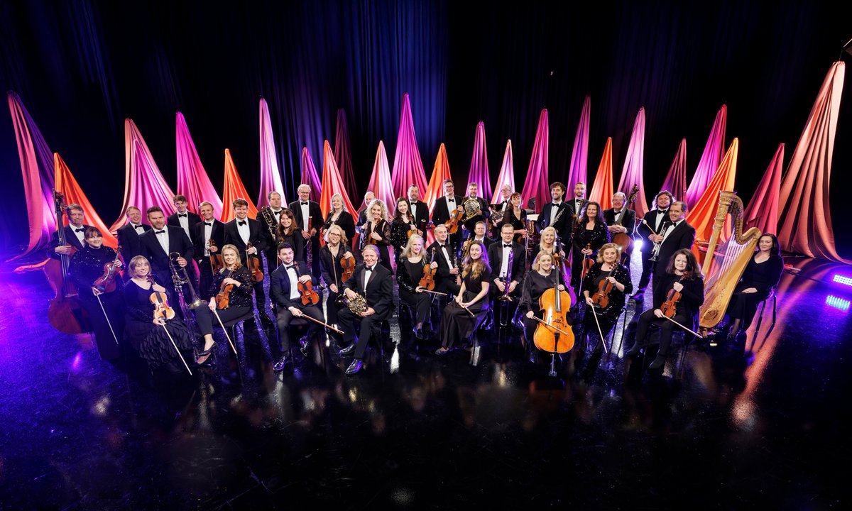 rte_co's tweet photo. The New Ross Piano Festival, running 23rd-27th September, is now open for booking! 

🎹 Join the RTÉ Concert Orchestra for the festival closing concert - Beethoven, Chopin and Grieg, Sunday 27 September, at St. Mary’s and St. Michael’s Parish Church.

🎟️  https://t.co/gv87whOTSZ