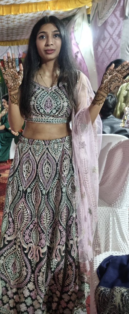 Bruh20502's tweet photo. Look at @DmForCOmtribut hot fucking brown sister. This bitch needs to become a webslut for all of us to pump our cocks to 😵‍💫 https://t.co/gRwBfwlnnn