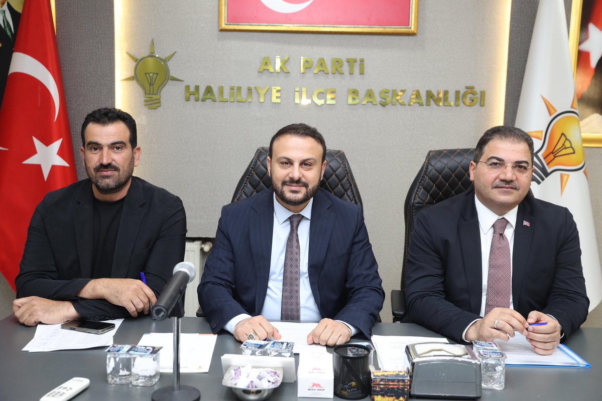 mcanpolatnet's tweet photo. Temmuz ayı Belediye Meclis Toplantısı öncesi AK Parti Haliliye İlçe Başkanımız Sn. Mustafa Bağmancı başkanlığında ve meclis üyelerimizin katılımıyla AK Parti Grup Toplantımızı gerçekleştirdik.

@mbagmanci63 https://t.co/Qi7nTLToP1