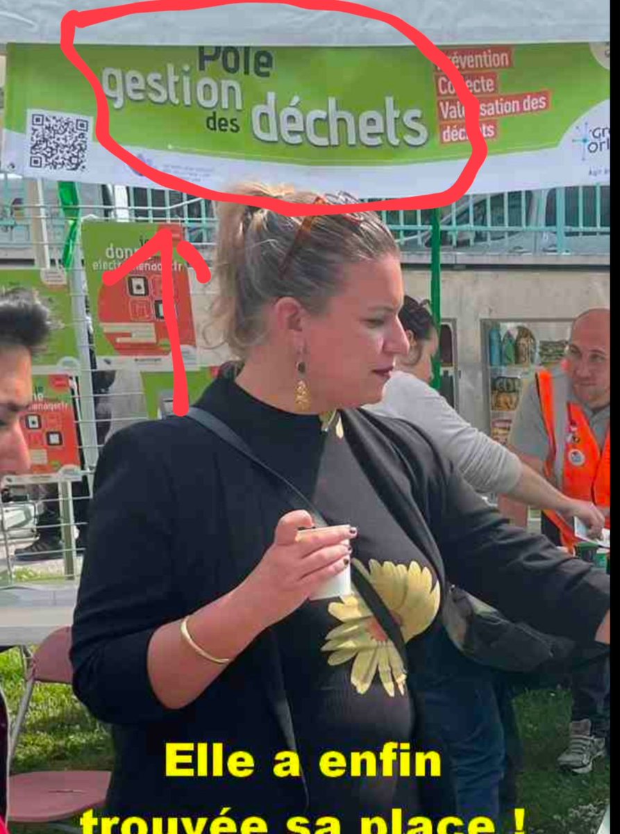 JEANBANVILLE1's tweet photo. Elle a été faire quoi la mégère avec le pseudo député Lachaud sur la petite l'île paradisiaque de Lifou ?
Il y a 9.225 habitants !
Ben passer des vacances à  nos frais ça nous coûte dans les 20.000 euros leur séjour. https://t.co/FvrfwKrPqo