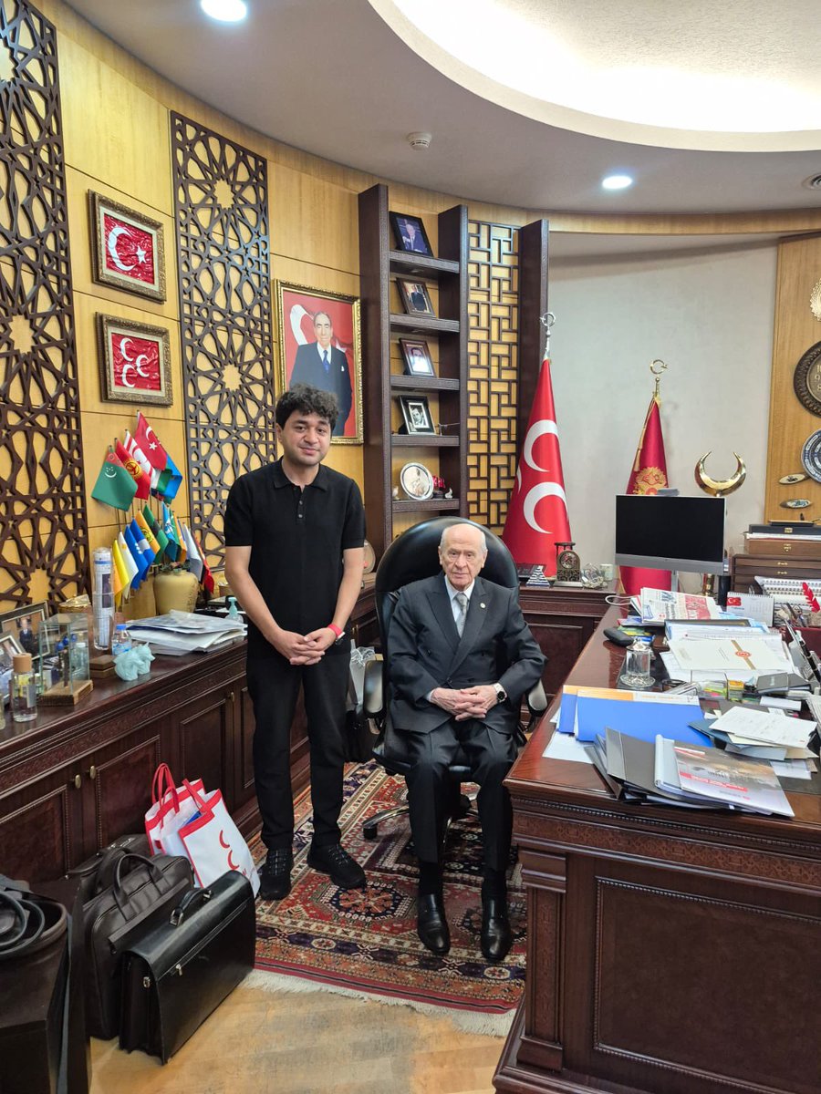BahceliTuran's tweet photo. 6 Temmuz 1997’den
6 Temmuz 2026’ya…

Bugün; vefanın, dava şuurunun ve adanmışlığın günü.

Nice yıllardır inançla, azimle ve sorumluluk bilinciyle sürdürülen kutlu bir yürüyüş…

Rabbim birlik ve beraberliğimizi daim eylesin.

Kutlu olsun.🇹🇷🇹🇷🇹🇷 https://t.co/RTJKCsL2od