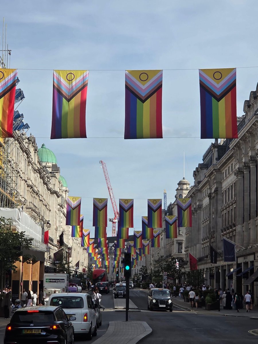 GrantSRivers's tweet photo. London PRIDE done well! 🏳️🌈
#LondonPRIDE #PrideInLondon https://t.co/bEx0yGnpfc