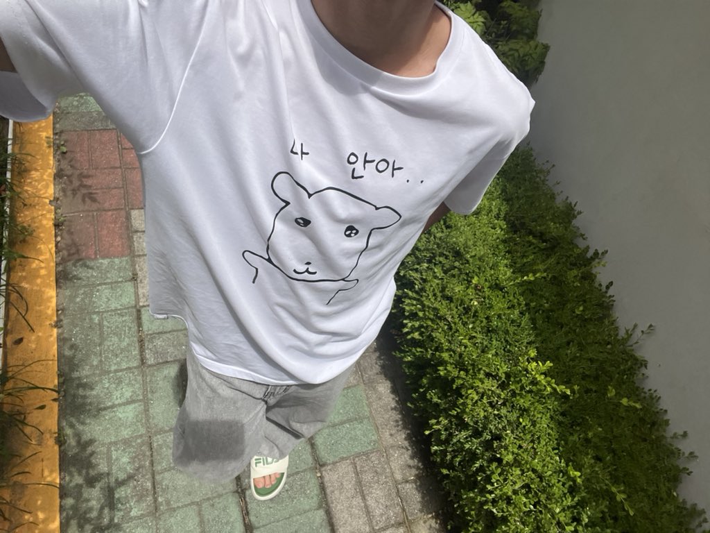 빈 tweet media