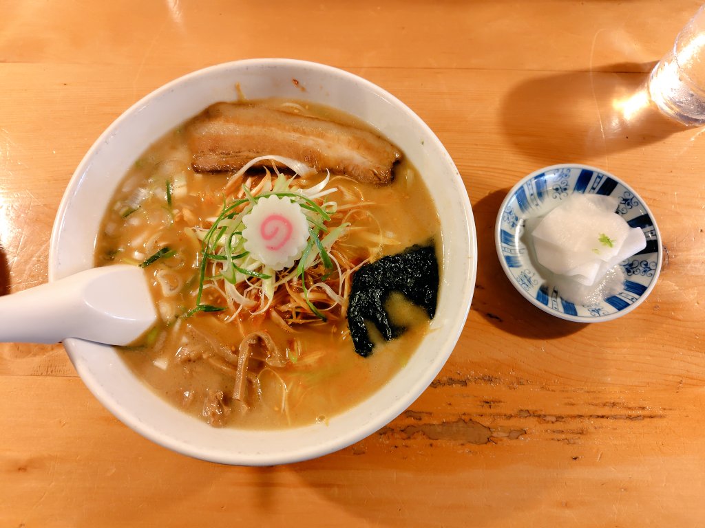 こんにちは🍜 花の季 本店さん 宇都宮市 「バカうまラーメン中」ピリ辛