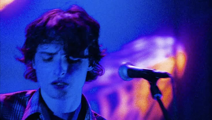 finn wolfhard eyebrows tweet media