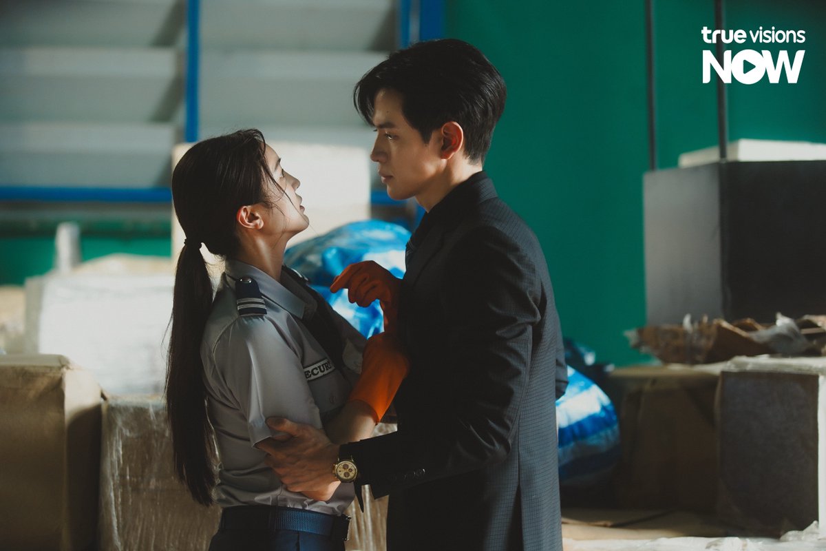 TrueVisions's tweet photo. 💌 เพราะ "รัก" ไม่ใช่แค่ "ความรู้สึก" 
.
“รักษ์” ทุกวันพฤหัสบดี เวลา 19.00 น.
ทาง #TrueVisionsNow 
เริ่ม 6 ส.ค. นี้
.
#รักษ์  #ToLoveandCherish #TrueVisionsNOWOriginal
#ฟิล์มธนภัทร #บัวนลินทิพย์ 
#Aston_lv #neeyamakela https://t.co/GIAdTE88OO