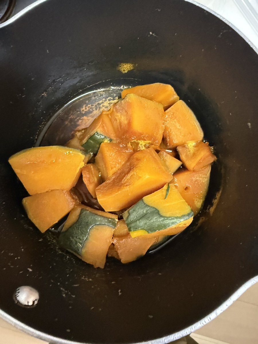 Kenty_abc's tweet photo. 煮付け作ったけど
案外美味しい🎃 https://t.co/vsvSkARBTf