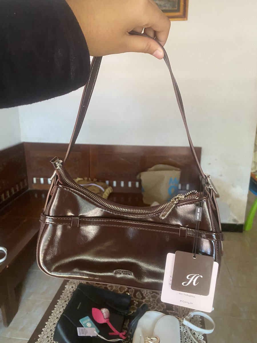ryehalflight's tweet photo. wts jims honey new blm pernah dipakai

78K only 🍊

https://t.co/5SpYnanDdl https://t.co/QbD7vfUhzE