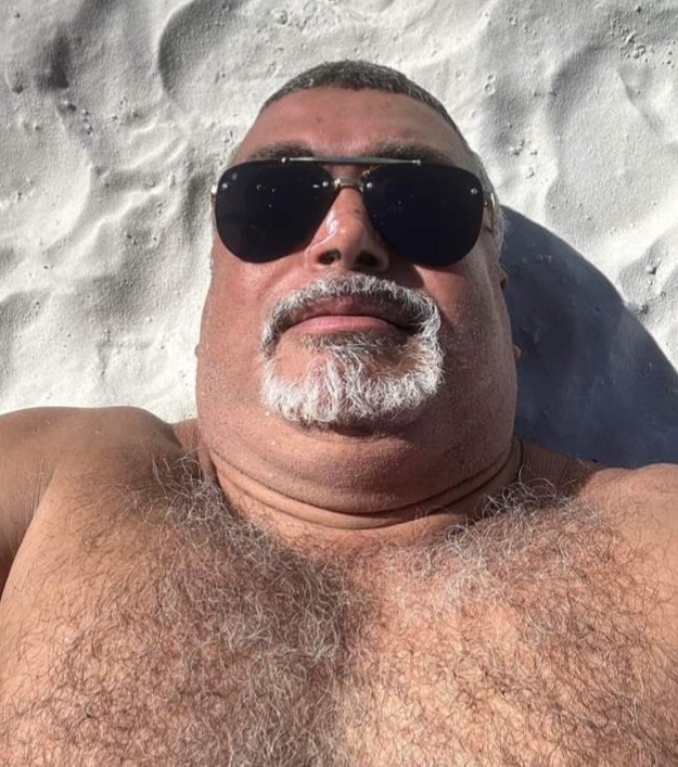 Josqow's tweet photo. Urso maduro delicioso https://t.co/UuSZFdXxpu
