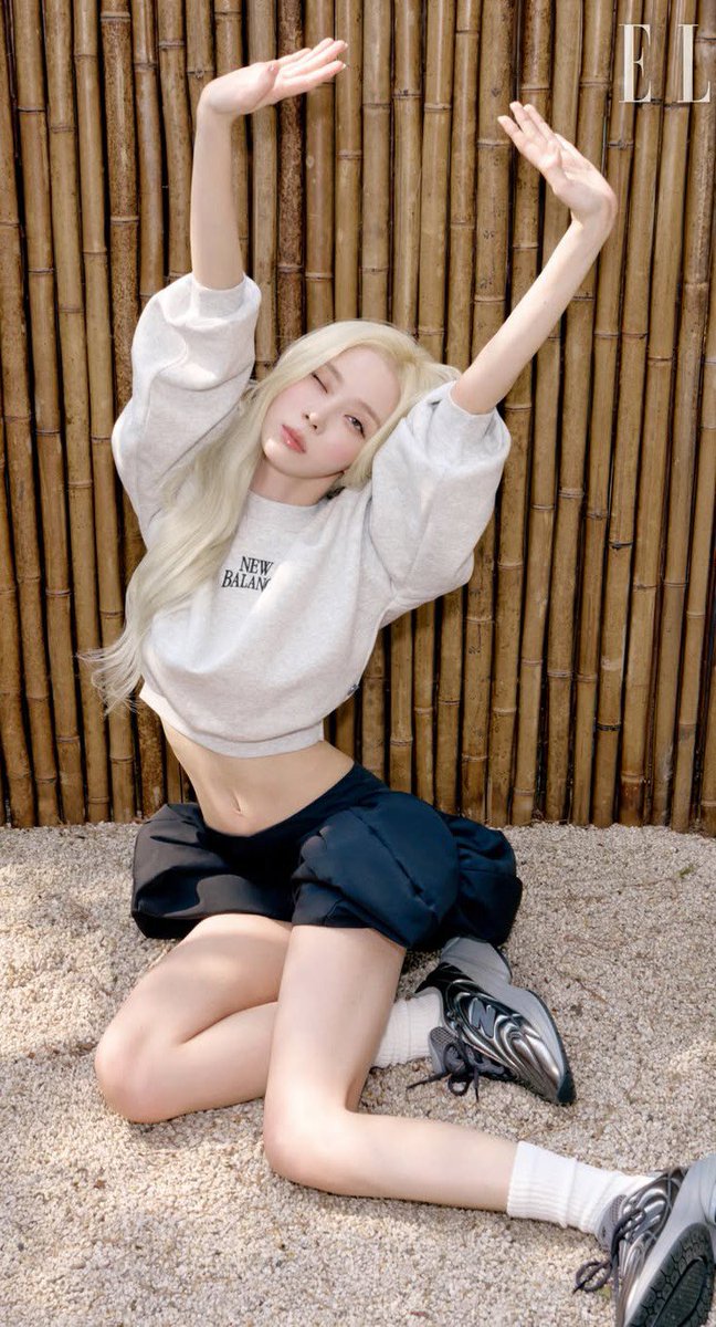 MK0810_02's tweet photo. HER ABS🔥🔥🔥🔥 https://t.co/PMWLEr8aH6