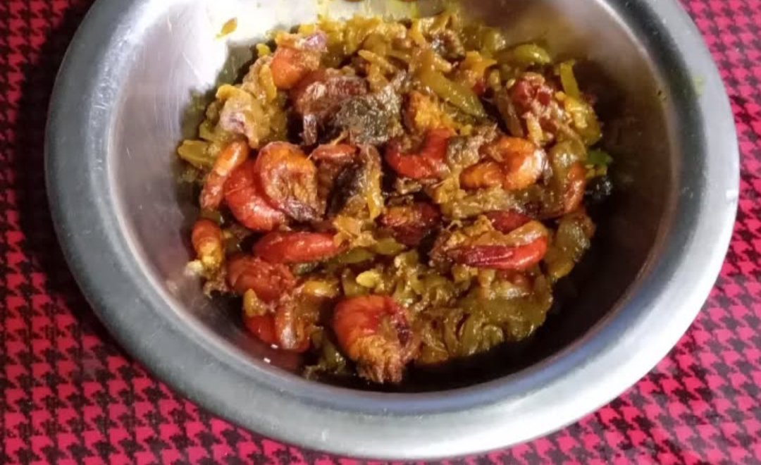 NusratArfah's tweet photo. 'Good Morning ' Darling #Prabhas ❤
Today morning Dishes one of my fav (Prawn fish fry) which is also fav for my Darling #Prabhas ❤

I like to eat it from childhood 🥰
#PrawnFish #PrawnLover 
@PrabhasRaju ❤ https://t.co/usWyXuG3po