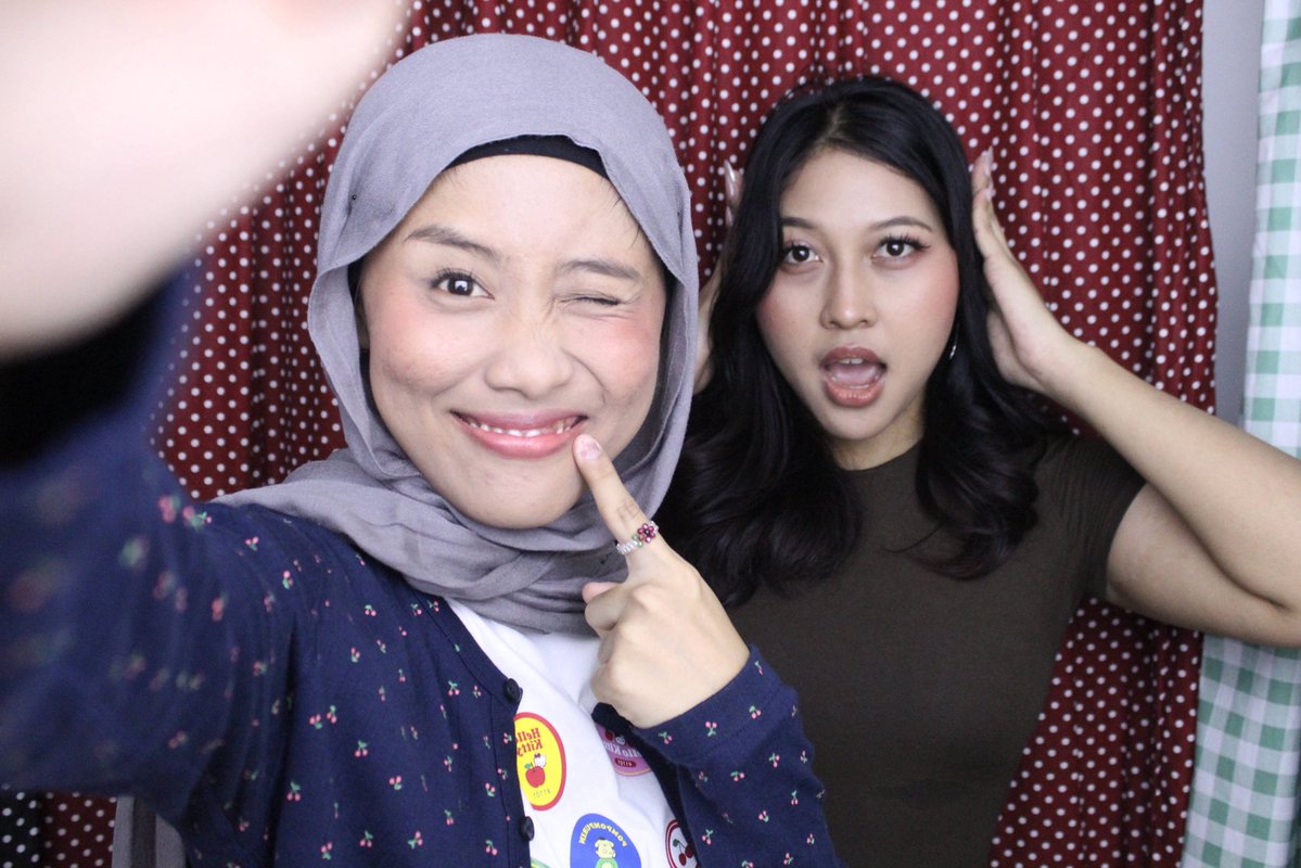 appolozzie's tweet photo. jgn terlalu di meme meme kan gitu lah by 
@yunoscript https://t.co/buroxsQEnR