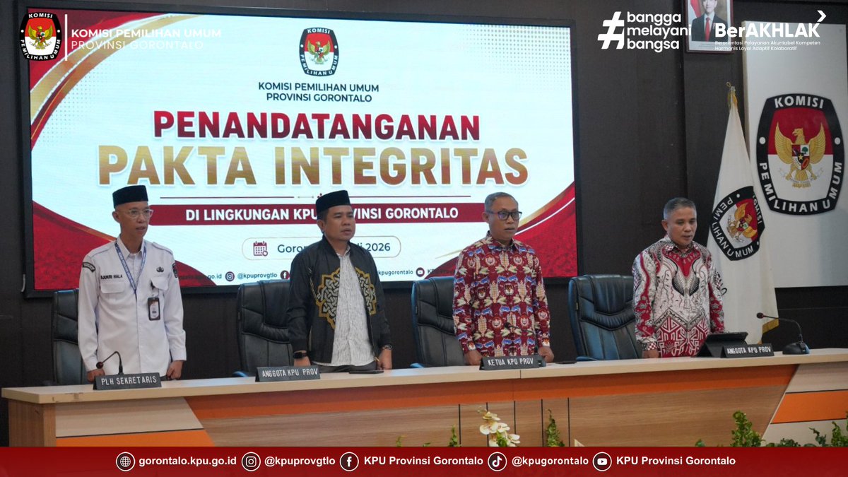 kpuprovgtlo's tweet photo. #TemanPemilih, KPU Provinsi Gorontalo menggelar Penandatanganan Pakta Integritas di lingkungan KPU Provinsi Gorontalo. Kegiatan tersebut berlangsung di Aula KPU Provinsi Gorontalo pada Senin (06/07/2026). https://t.co/Oj77YxssLN