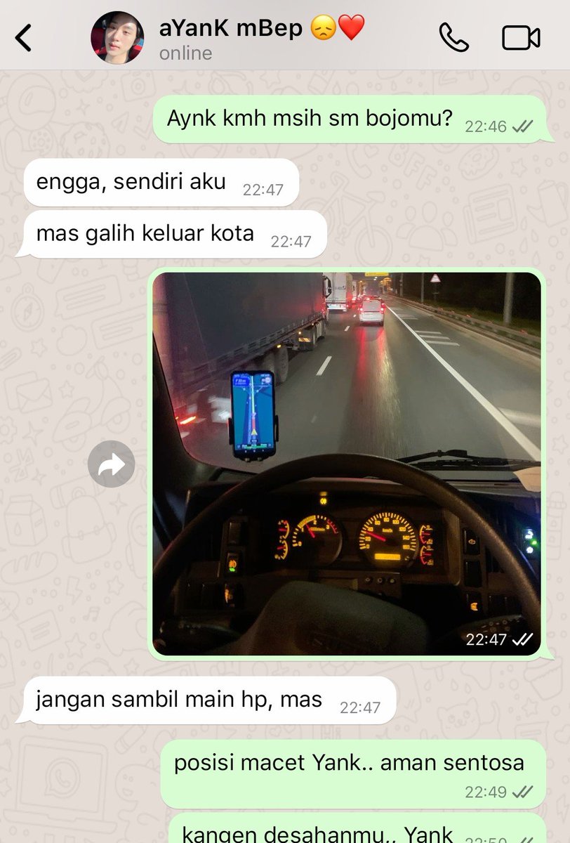 williamestt__'s tweet photo. #williamest au three tweets

mas wisnu, supir truk lintas provinsi punya biduan favorite yang tidak pernah lupa ia sawer padahal dek esty udah punya pasangan— tapi masih mantep mas wisnu sih. https://t.co/7sCtatFyZQ