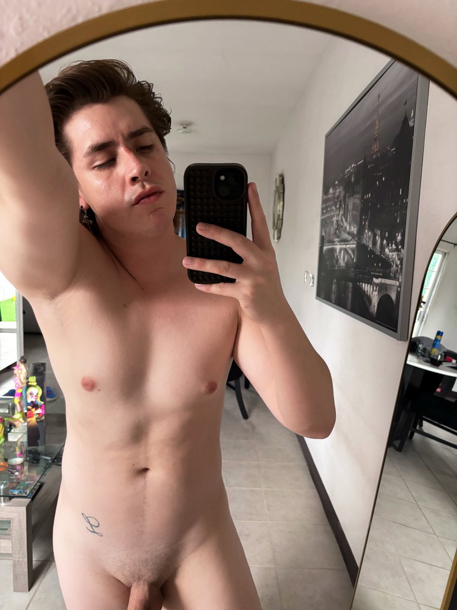 ELozada77569's tweet photo. 🔥🔥🍆😛 https://t.co/jZXkWKlczR