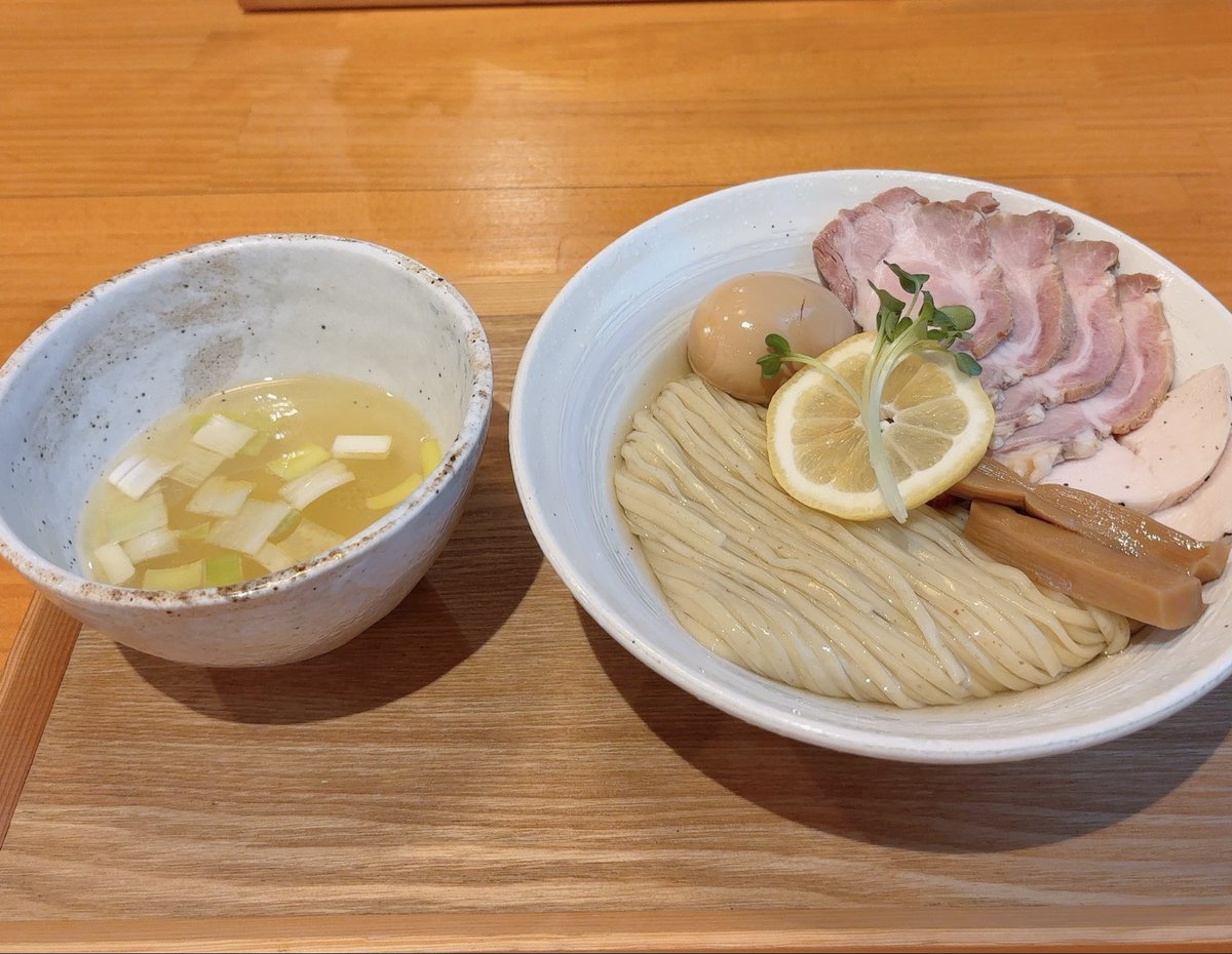 Lagoonspaohka's tweet photo. 最近のラーメン🍜 https://t.co/hP502UOd76