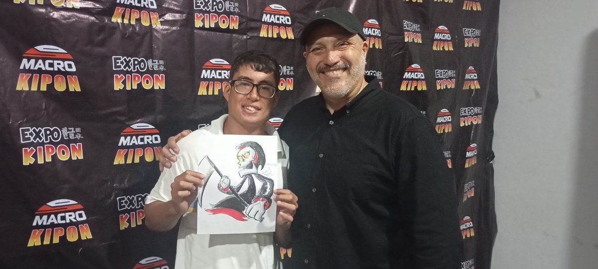 RuffterRojas's tweet photo. Hoy se disfrutó de una expo y conocí a actores que hicieron mi infancia https://t.co/utMkKXOSQr