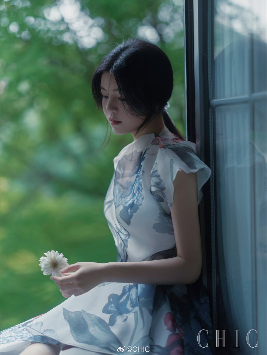 centlookbook's tweet photo. #MichelleChen 陈妍希 for CHIC Magazine, July 2026 Issue

Photographed by Ren Xinyu

#ChenYanxi

🔗 https://t.co/iyGvwW7hto https://t.co/AMUcU4Kove